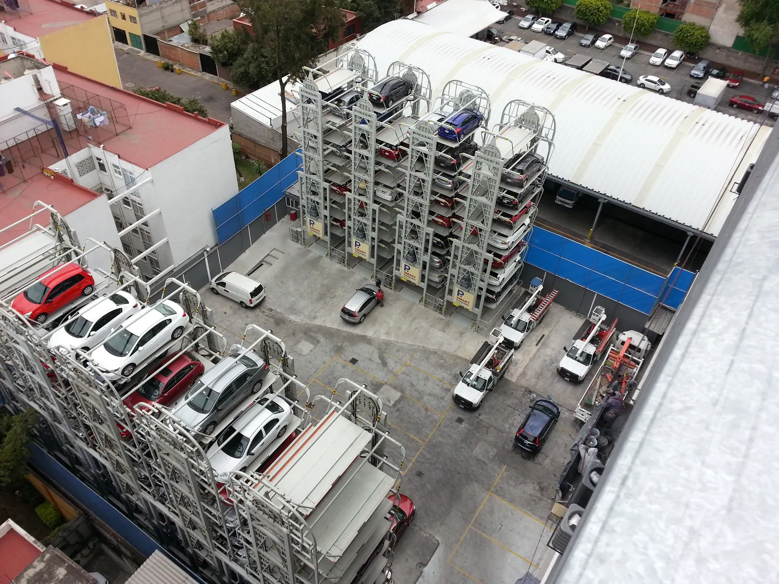 Nine SMART PARKING SM16L units in a row at Eugenia, Mexico City